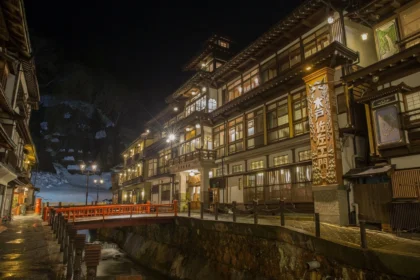 銀山温泉 - Ginzan Hot Springs Featured Image